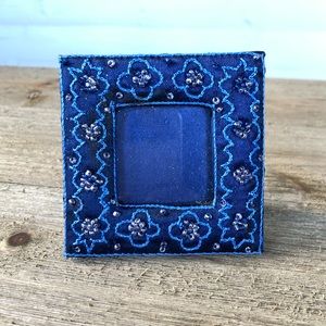 Small 2 x 2 photo frame